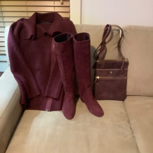 Boots - Picture 8 of 11